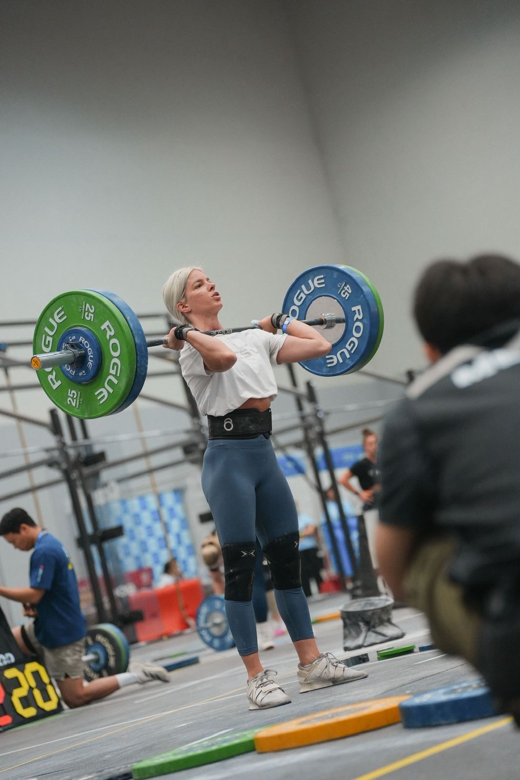 Lea competing, weightlifting